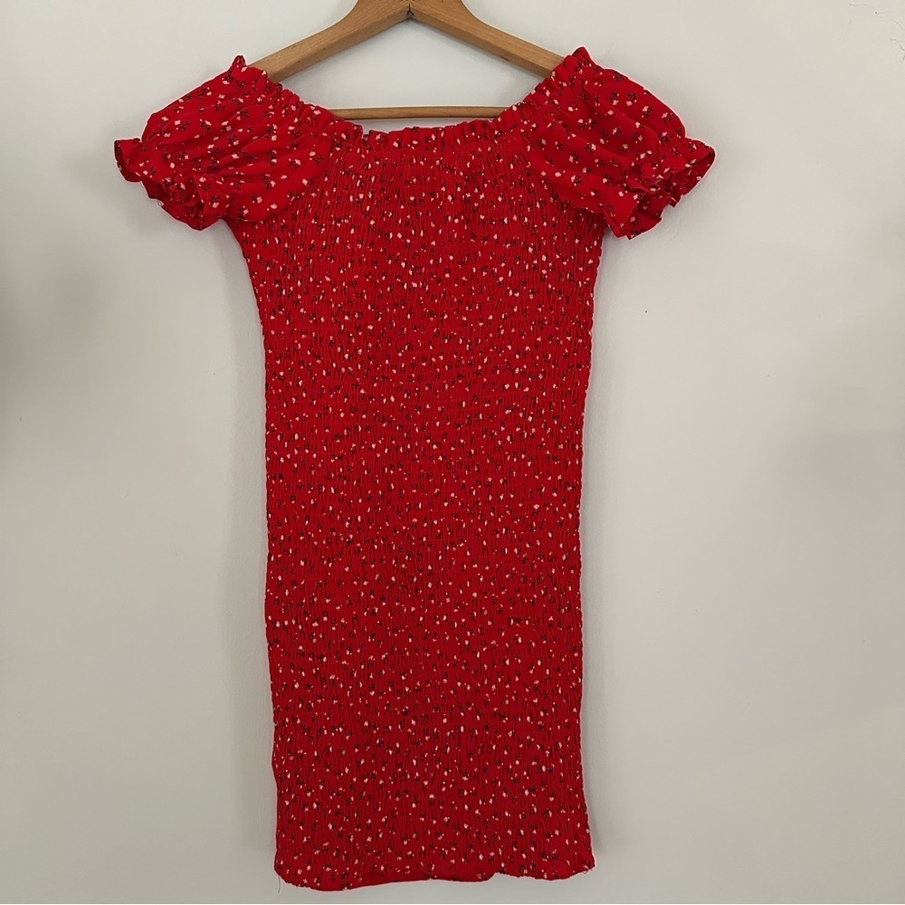 Hello Molly Red Blossom Babydoll smocked Dress Size Medium - Picture 7 of 12